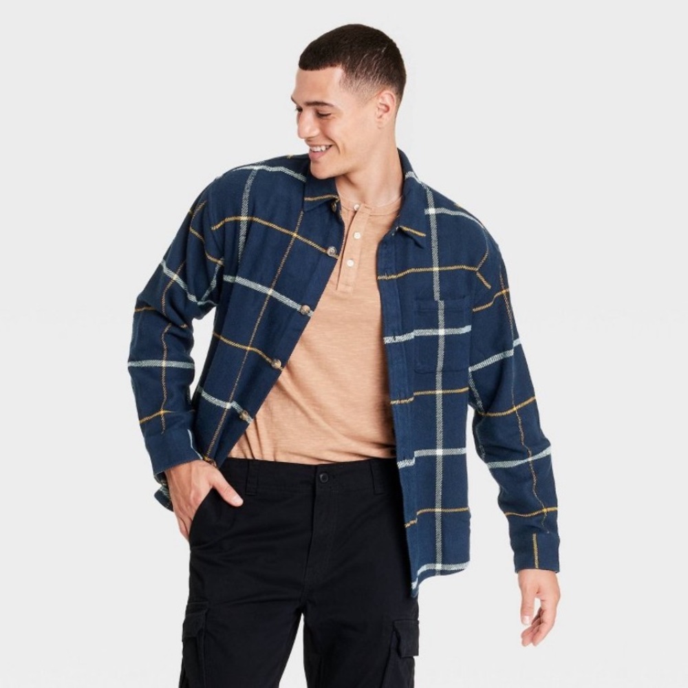 Men's Heavyweight Flannel Long Sleeve Button-Down Shirt -Goodfellow & Co
Blue XL